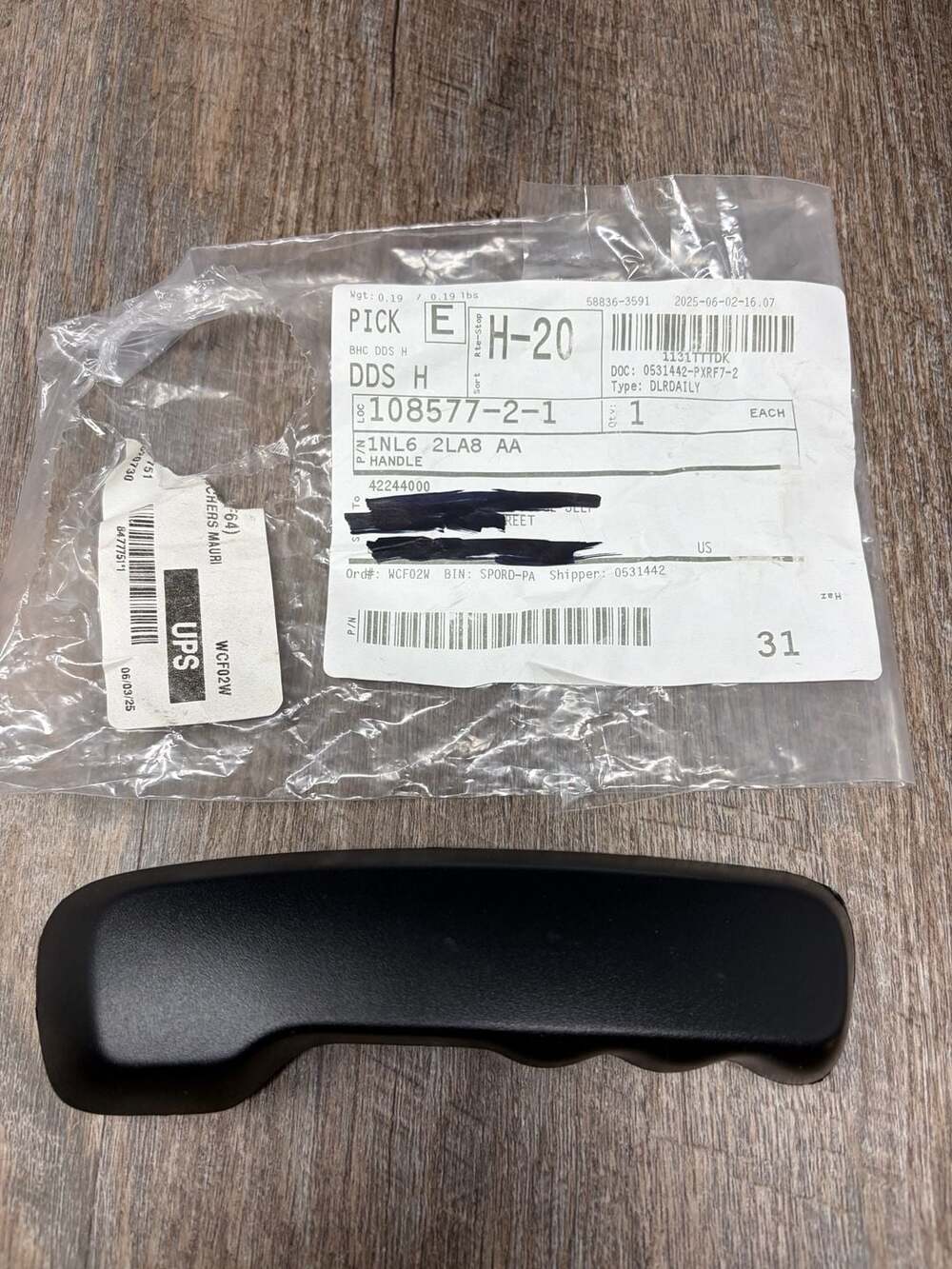 09-17 DODGE RAM FRONT RIGHT SEAT BACK RECLINER HANDLE OEM NEW MOPAR 1NL6 2LA8 AA
